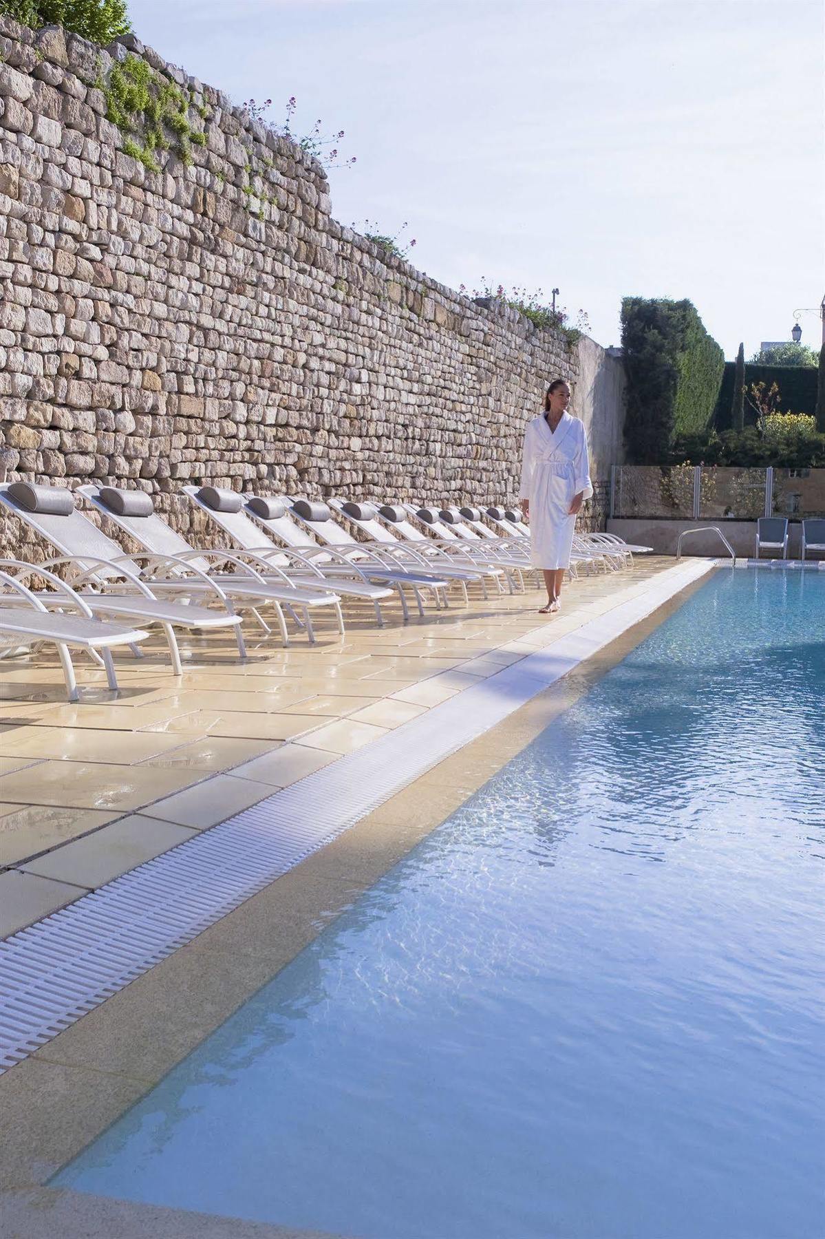 Hotel Aquabella & 4*